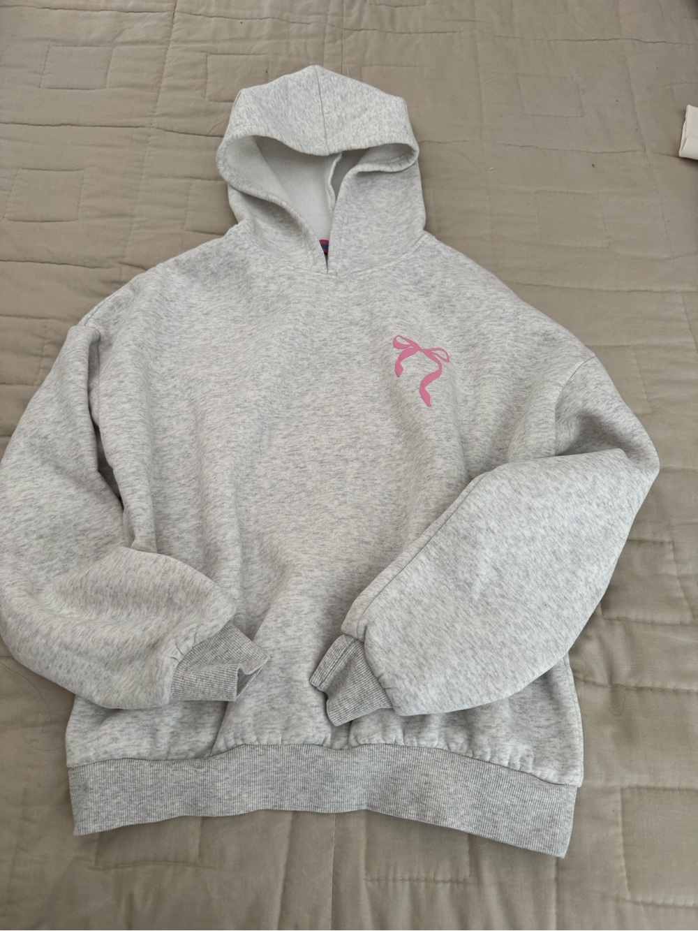 Edikted Hoodie women’s medium, beautiful!